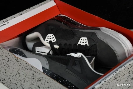 Hyperoad AIR FEAR JORDAN RETRO 4 0906